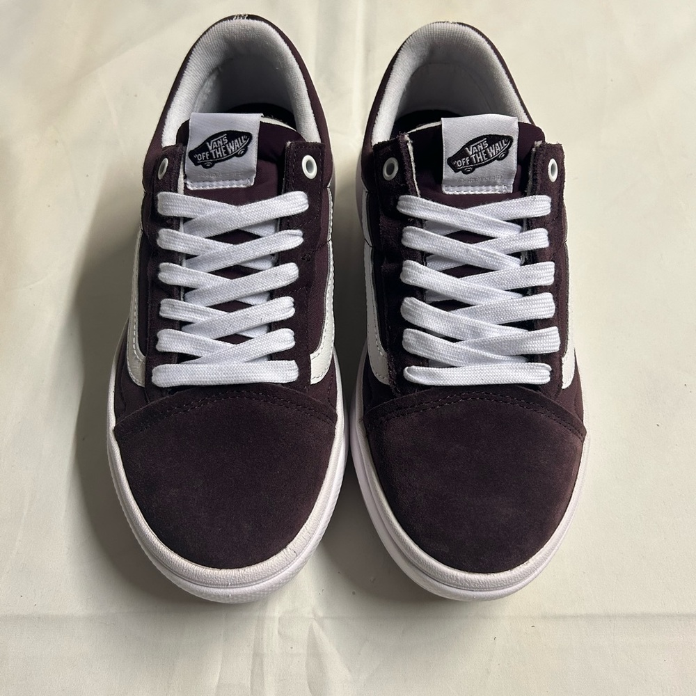 VANS BURGUNDY SNEAKERS
